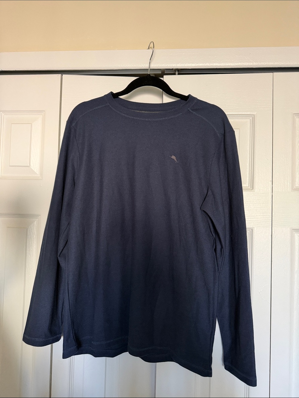 Tommy Bahama Navy Long Sleeve Crewneck Shirt
